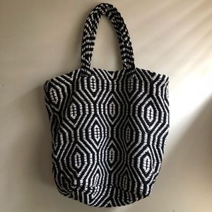 Mossimo thick knit tote
